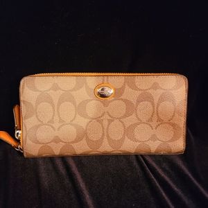 Coach wallet
